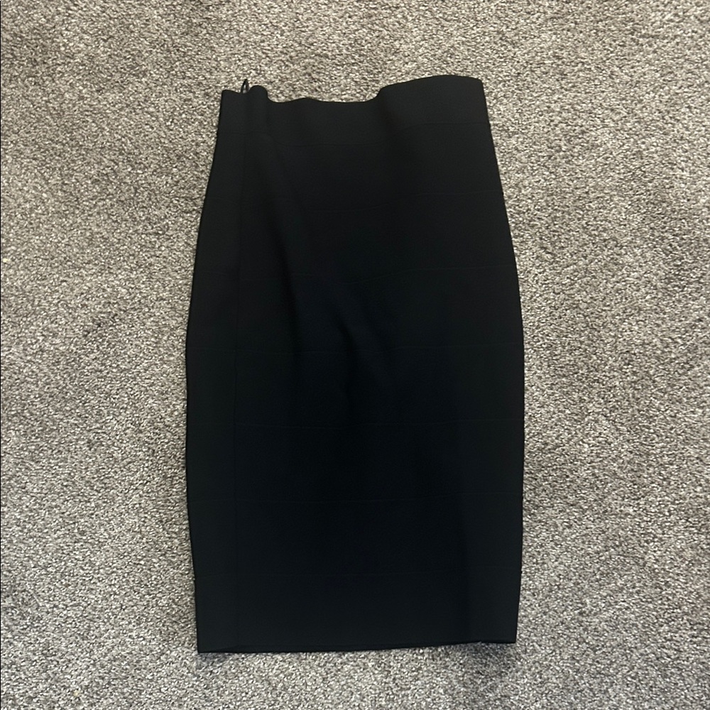 Romeo & Juliet Couture Elegant Black Pencil Skirt